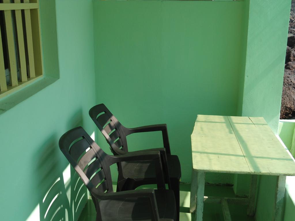 Arambol Hospitality Red Rock Exterior photo